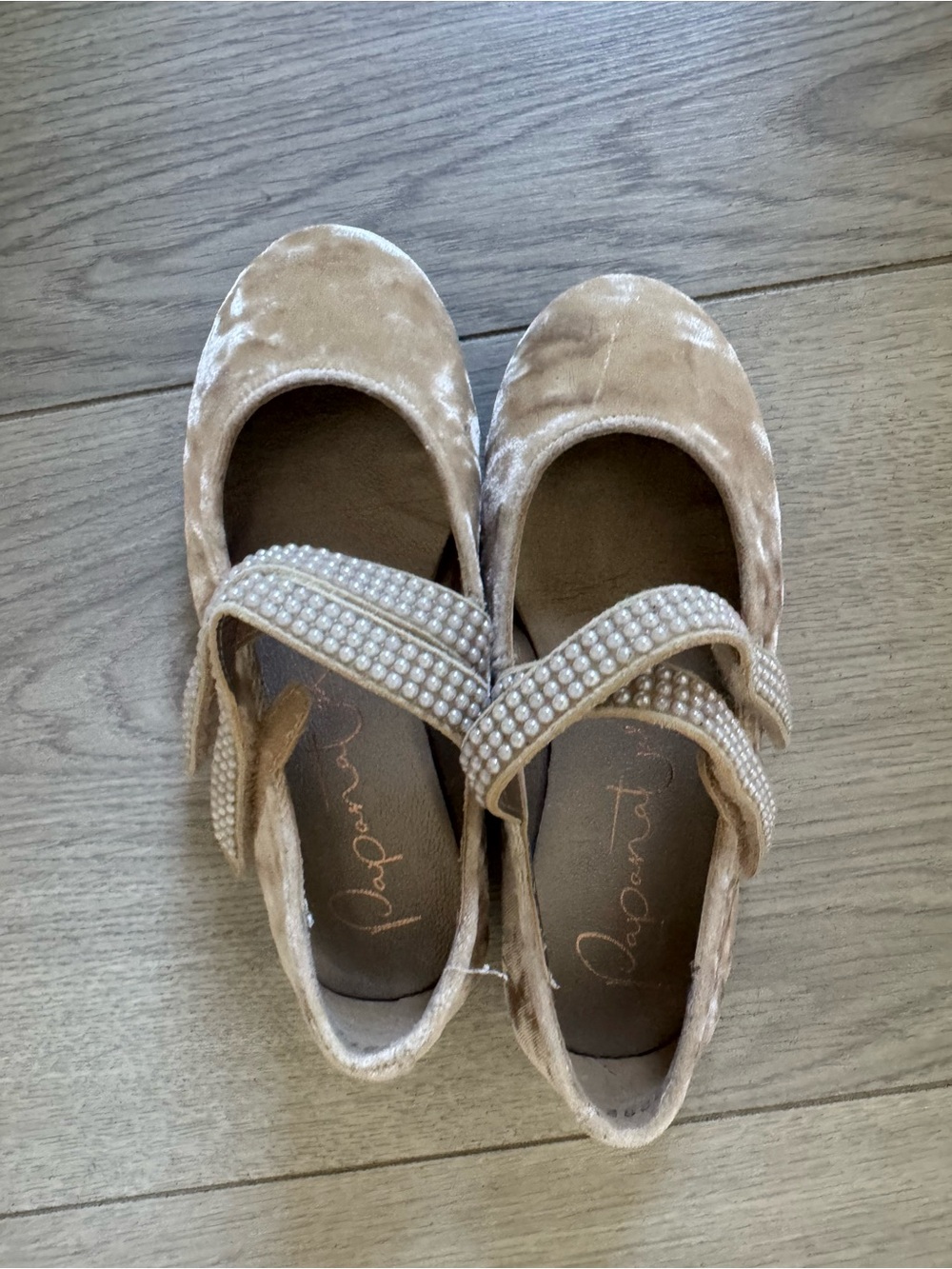 Papanata Velvet Pearl-Embellished Girls' Mary Jane Flats - Taupe